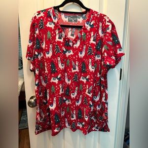 Uniform Advantage Butter-soft scrub top holiday 4 pocket Christmas Llama Trees
